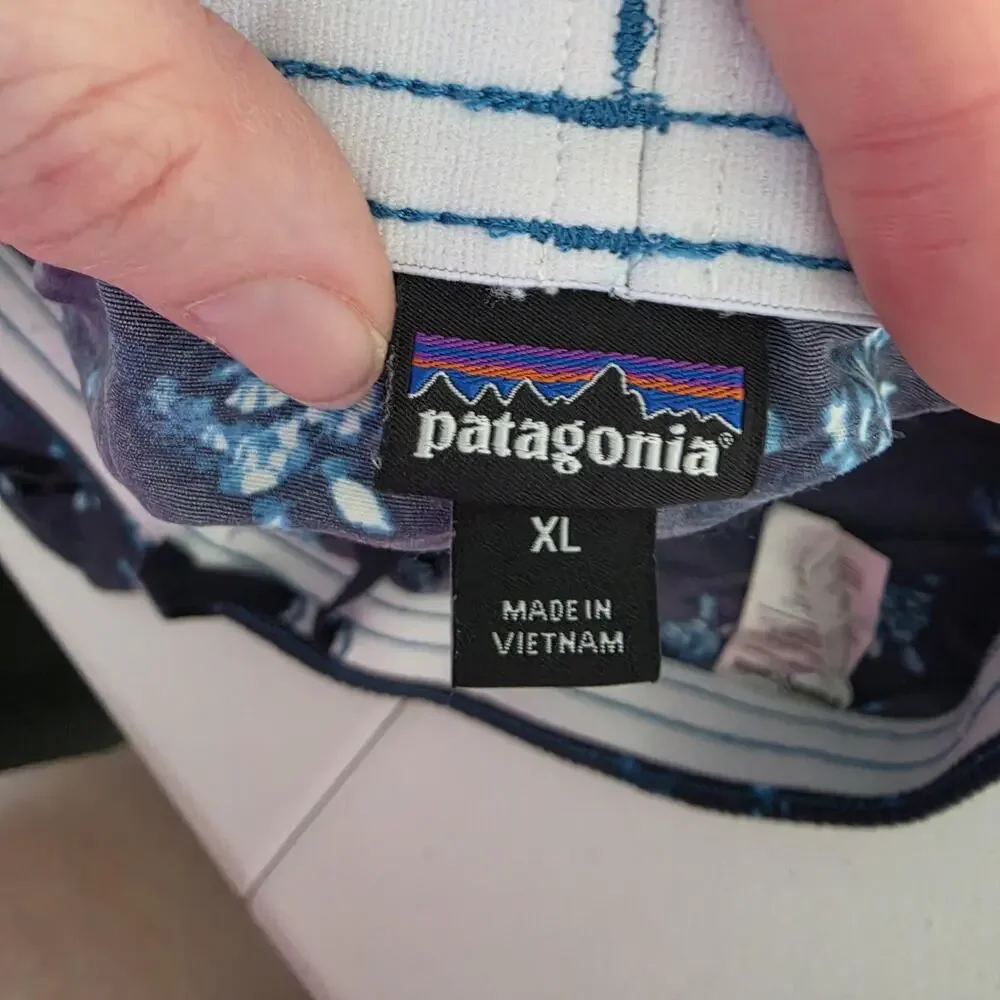 Patagonia Shorts Mens XL Blue Floral Print Barely Baggies Swim Nylon